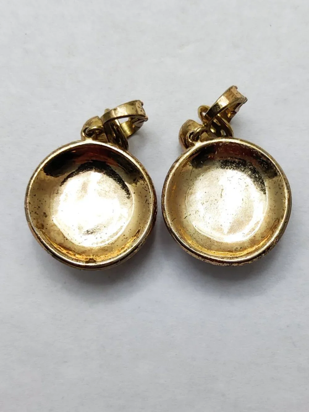 VTG Signed 50s Crown Trifari Gold Tone Red Thermoset Choker Earrings Bracelet - Picture 6 of 12